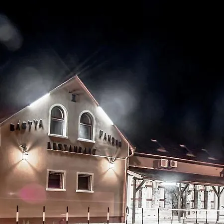 Bástya Panzió és étterem