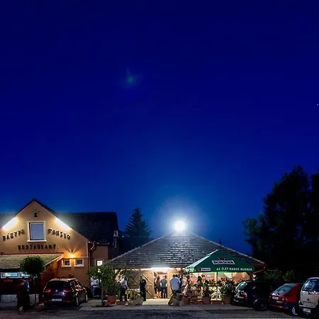 Bástya Panzió és étterem Mezopeterd