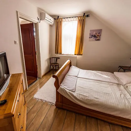 Bástya Panzió és étterem 3* Mezőpeterd