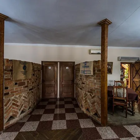 Bástya Panzió és étterem Vendégház Mezopeterd
