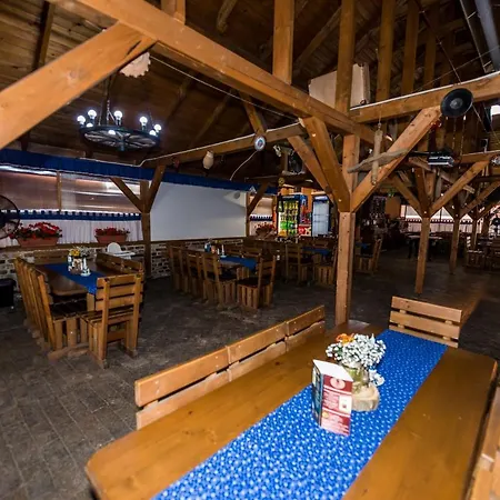 Bástya Panzió és étterem * Mezopeterd
