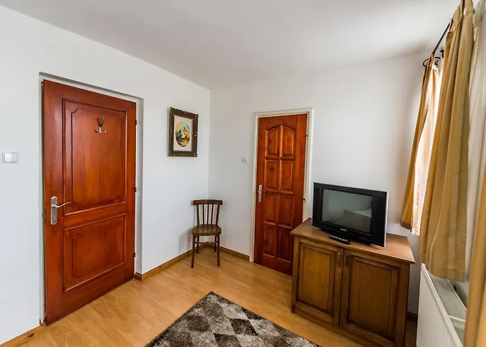 Bastya Panzio Es Etterem 3*